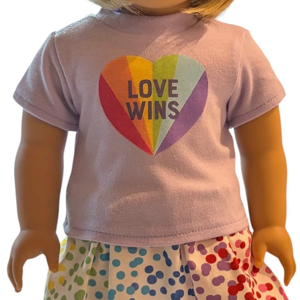 18" Doll T-Shirt 🏳️‍🌈 LOVE WINS 🏳️‍🌈